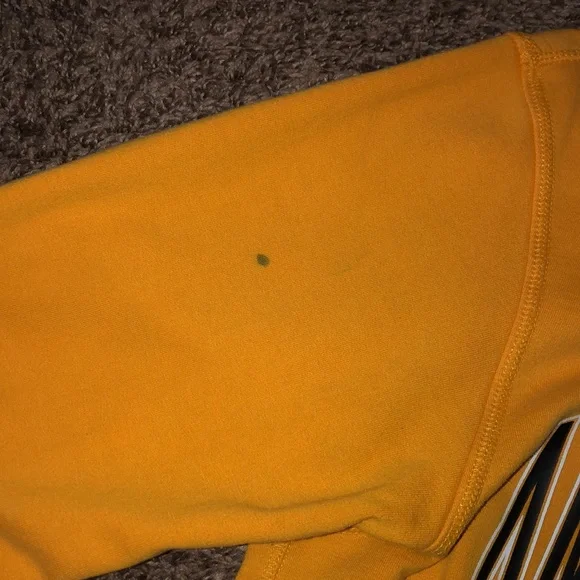 AE sweatshirt - Picture 2 of 4